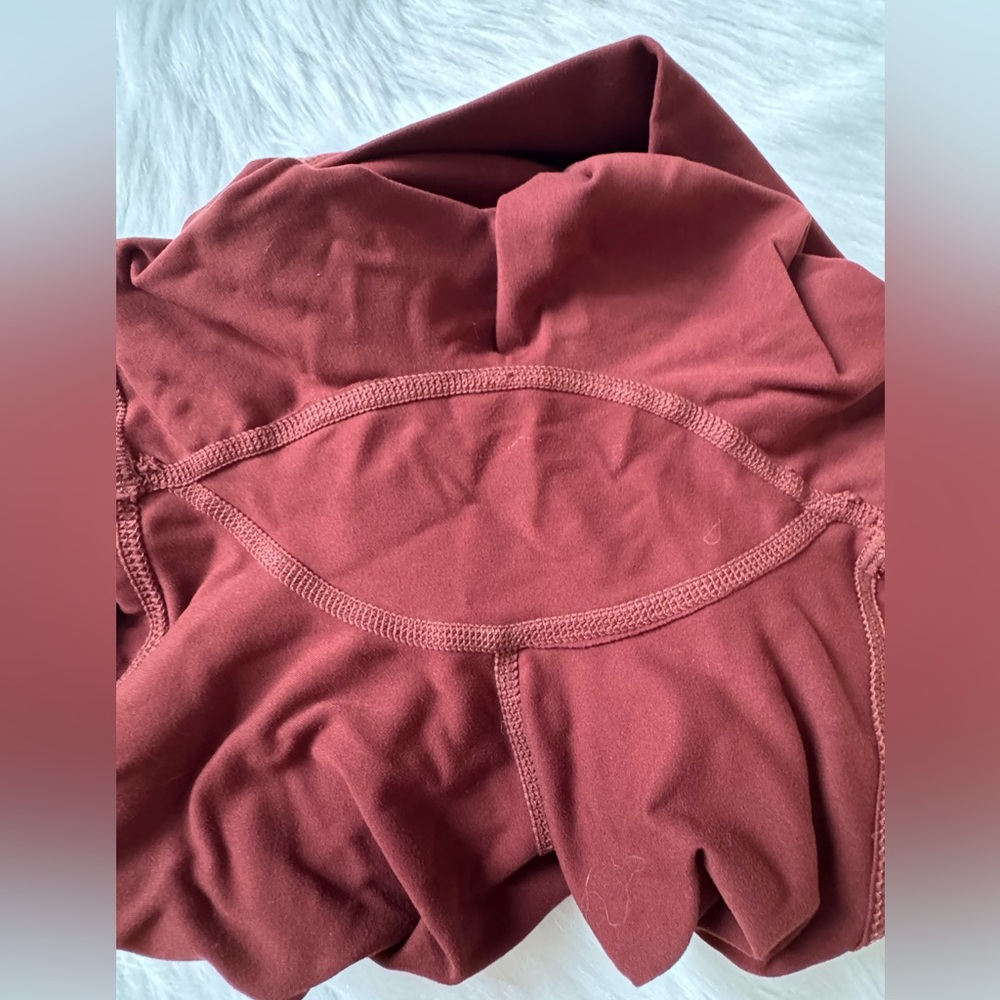 Sunzel Size M Cross Over biker shorts in “wine” color - Picture 5 of 7